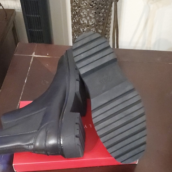 Zara Women's Black Leather Combat Boots - Picture 6 of 8